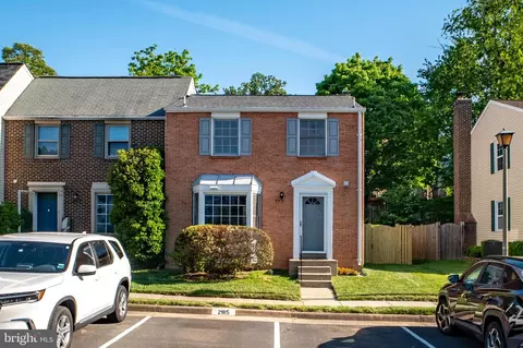 2915 Piney Grove Ct, Fairfax, VA 22031