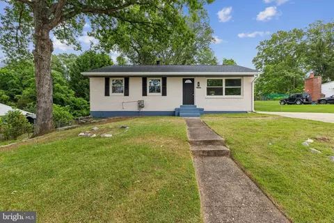 7505 Cullum St, Lorton, VA 22079