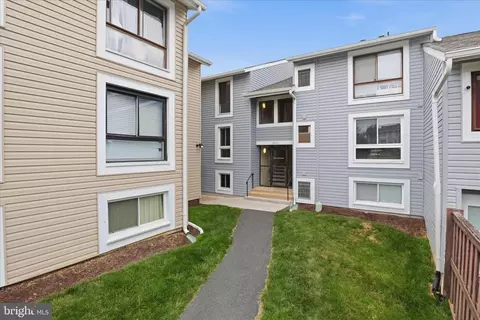 8601 Sacramento Dr #F, Alexandria, VA 22309