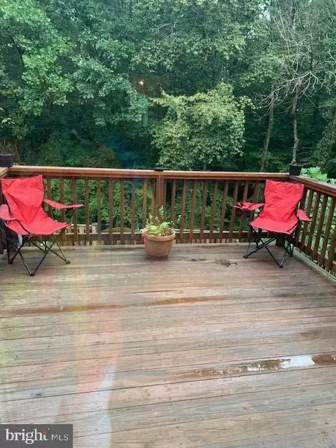 Exterior - 7416 Spring Tree Dr, Springfield, VA 22153 photo 2 of 2