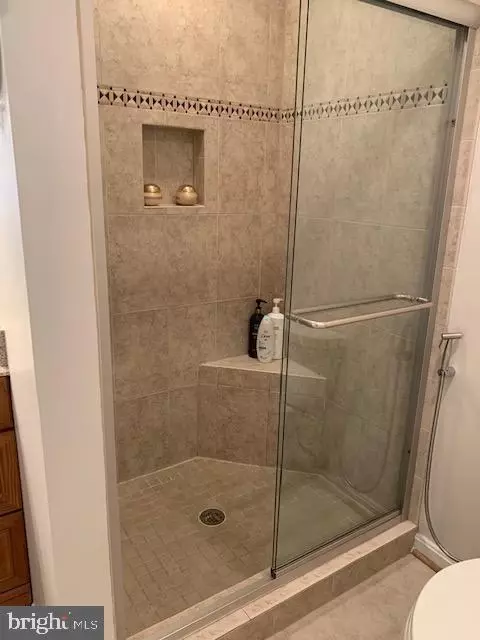 Bath - 7416 Spring Tree Dr, Springfield, VA 22153 photo 2 of 4