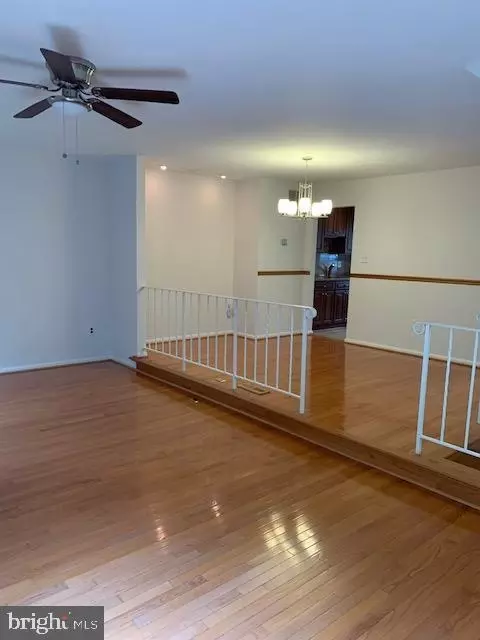 Living - 7416 Spring Tree Dr, Springfield, VA 22153 photo 6 of 6