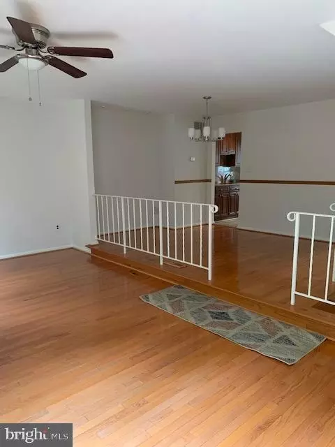 Living - 7416 Spring Tree Dr, Springfield, VA 22153 photo 1 of 6