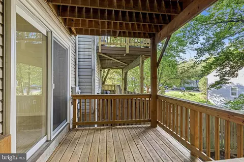 Exterior - 8144 Cliffview Ave, Springfield, VA 22153 photo 3 of 5