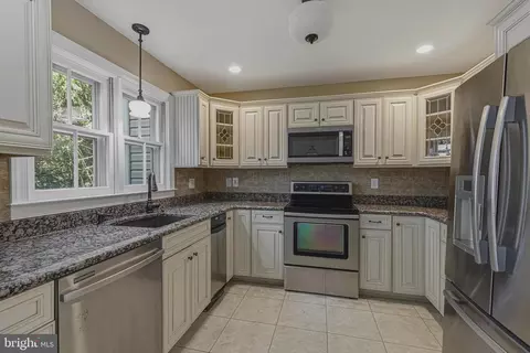 Kitchen - 8144 Cliffview Ave, Springfield, VA 22153 photo 1 of 2