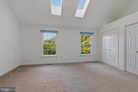 Bedroom - 8144 Cliffview Ave, Springfield, VA 22153 photo 1 of 2