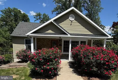 2007 Nordlie Pl, Falls Church, VA 22043