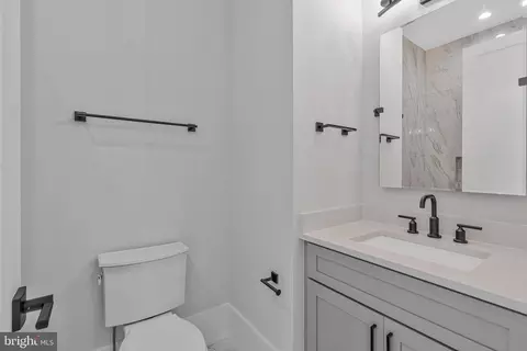 Bath - 744 Lawton St, Mclean, VA 22101 photo 15 of 15
