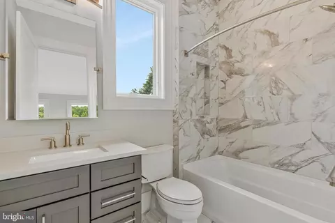 Bath - 744 Lawton St, Mclean, VA 22101 photo 10 of 15