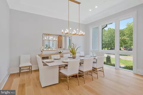 Dining - 744 Lawton St, Mclean, VA 22101 photo 2 of 7