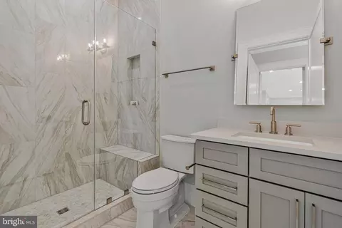 Bath - 744 Lawton St, Mclean, VA 22101 photo 3 of 15