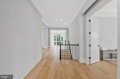 Entry Way - 744 Lawton St, Mclean, VA 22101 photo 9 of 19