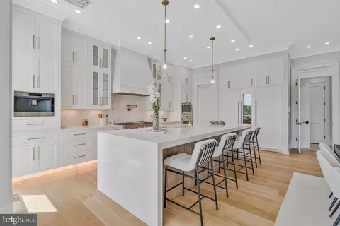 Kitchen - 744 Lawton St, Mclean, VA 22101 photo 4 of 6