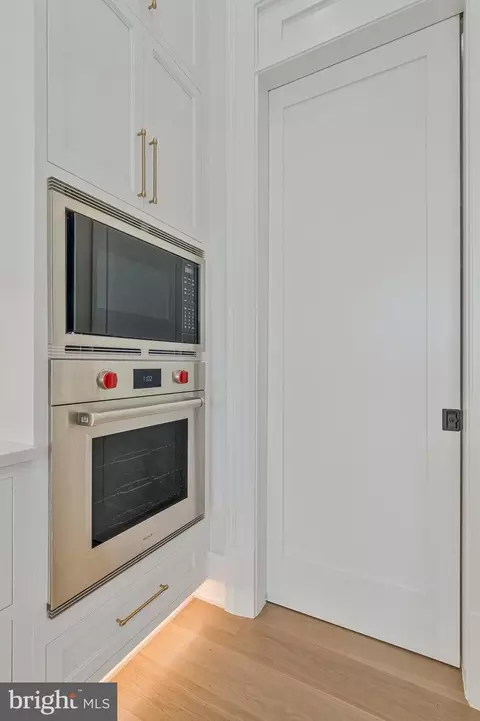Kitchen - 744 Lawton St, Mclean, VA 22101 photo 3 of 6