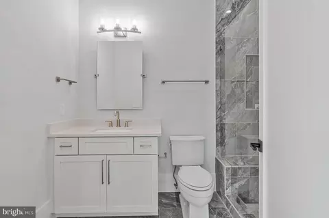 Bath - 744 Lawton St, Mclean, VA 22101 photo 8 of 15