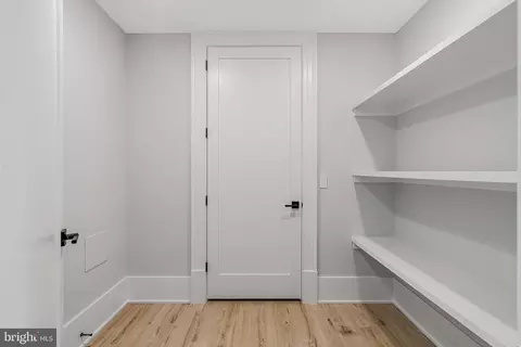 Entry Way - 744 Lawton St, Mclean, VA 22101 photo 18 of 19