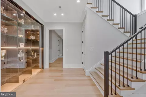 Entry Way - 744 Lawton St, Mclean, VA 22101 photo 15 of 19