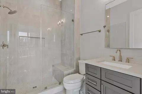Bath - 744 Lawton St, Mclean, VA 22101 photo 2 of 15