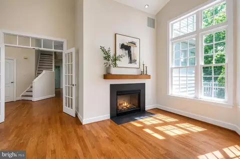 Living - 1489 Broadstone Pl, Vienna, VA 22182 photo 2 of 2