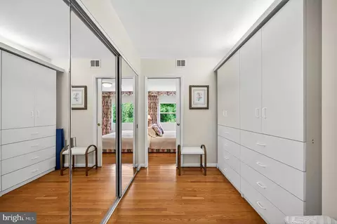 Other - 1003 Priory Pl, Mclean, VA 22101 photo 8 of 11
