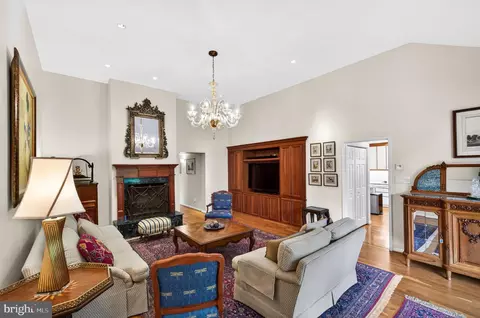 Living - 1003 Priory Pl, Mclean, VA 22101 photo 2 of 7