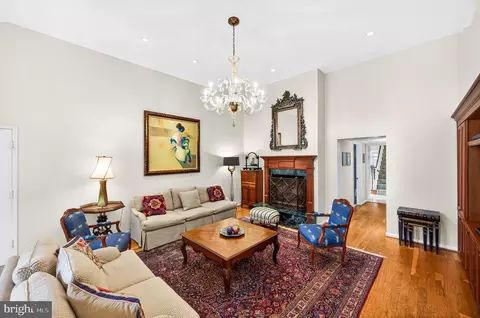 Living - 1003 Priory Pl, Mclean, VA 22101 photo 1 of 7