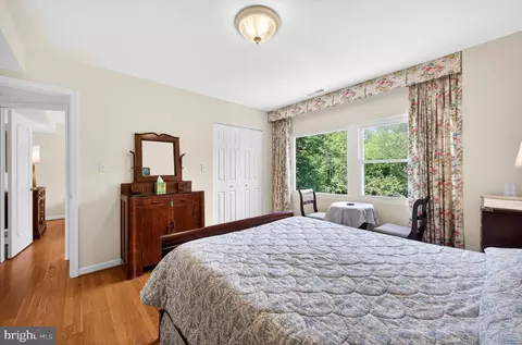 Bedroom - 1003 Priory Pl, Mclean, VA 22101 photo 7 of 7