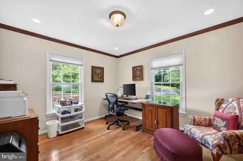 Other - 1003 Priory Pl, Mclean, VA 22101 photo 4 of 11