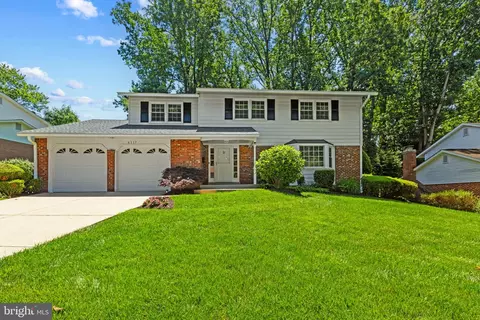 6117 Harmon Pl, Springfield, VA 22152