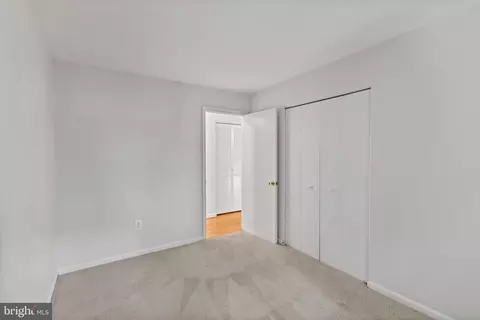 Bedroom - 6117 Harmon Pl, Springfield, VA 22152 photo 6 of 12