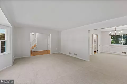 Living - 6117 Harmon Pl, Springfield, VA 22152 photo 4 of 9