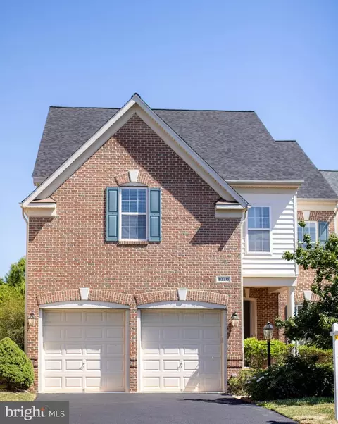 8320 Middle Ruddings Dr, Lorton, VA 22079
