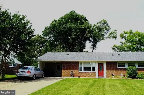 5213 Montgomery St, Springfield, VA 22151