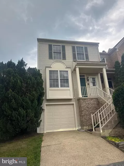 6845 Malton Ct, Centreville, VA 20121
