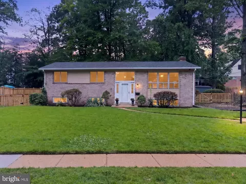 5502 Kempton Dr, Springfield, VA 22151