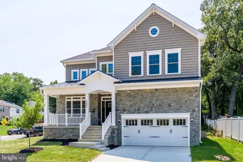 2221 Huntington Ave, Alexandria, VA 22303