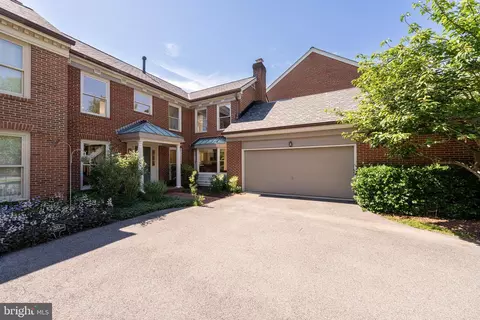 7216 Evans Mill Rd, Mclean, VA 22101