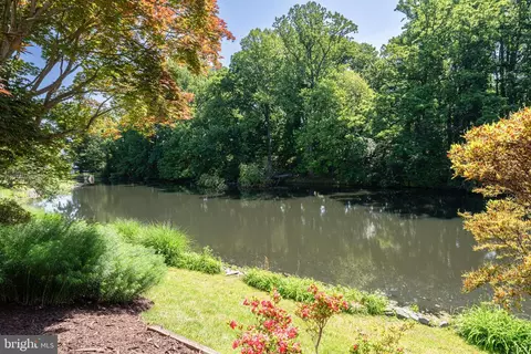 View/Area - 7216 Evans Mill Rd, Mclean, VA 22101 photo 2 of 8