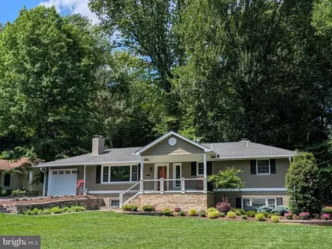 8324 The Midway, Annandale, VA 22003