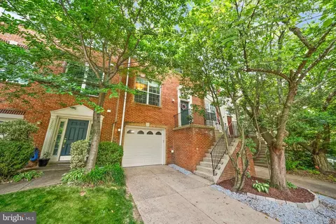 2807 Roesh Way, Vienna, VA 22181