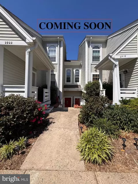 2912 Yarling Ct, Falls Church, VA 22042