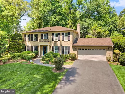 3422 Tilton Valley Dr, Fairfax, VA 22033