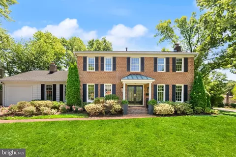 7115 Colgate Dr, Alexandria, VA 22307