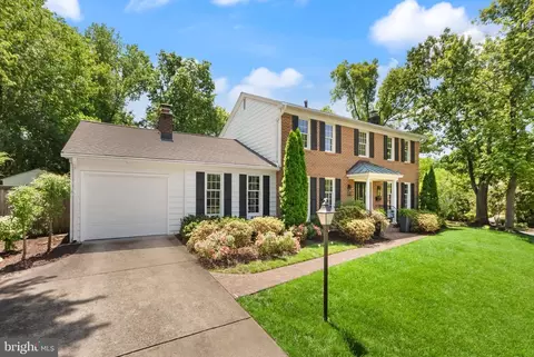 7115 Colgate Dr, Alexandria, VA 22307