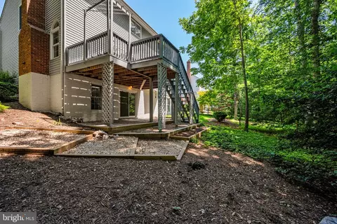 Exterior - 9127 Scott St, Springfield, VA 22153 photo 14 of 16
