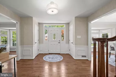 Entry Way - 9127 Scott St, Springfield, VA 22153 photo 2 of 11