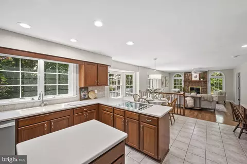 Kitchen - 9127 Scott St, Springfield, VA 22153 photo 9 of 15