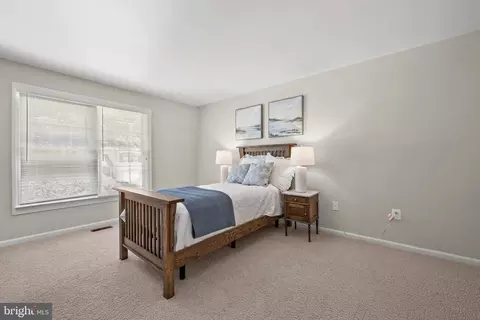 Bedroom - 9127 Scott St, Springfield, VA 22153 photo 8 of 14