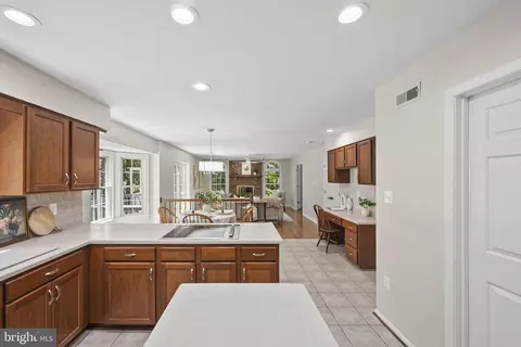 Kitchen - 9127 Scott St, Springfield, VA 22153 photo 11 of 15