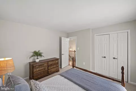 Bedroom - 9127 Scott St, Springfield, VA 22153 photo 12 of 14